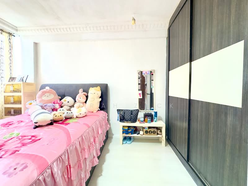 534 Bukit Batok Street 51, 534 Bukit Batok Street 51, 2 Bedrooms, 743 sqft, HDB Flat For Sale, by Farah Zack, 500160832 - Bedroom - PropertyGuru.com.sg