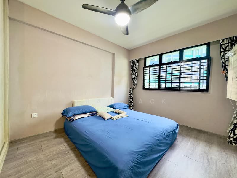 808A Choa Chu Kang Avenue 1, 808A Choa Chu Kang Avenue 1, 3 Bedrooms, 990 sqft, HDB Flat For Sale, by Farah Zack, 500160835 - Bedroom - PropertyGuru.com.sg