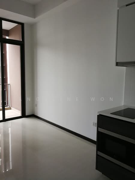Sims Urban Oasis, 12 Sims Drive, Studio, 463 sqft, Condominium For Sale, by Angeline Won, 500160838 - Kitchen - PropertyGuru.com.sg