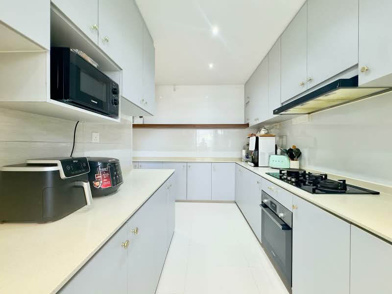 620B Tampines Street 61, 620B Tampines Street 61, 3 Bedrooms, 1,001 sqft, HDB Flat For Sale, by Farah Zack, 500160839 - Kitchen - PropertyGuru.com.sg