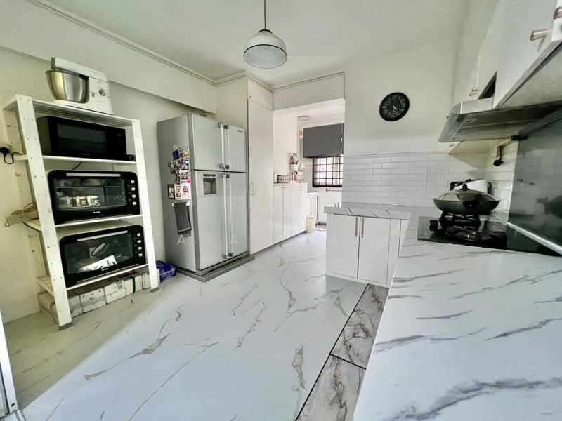 469 Pasir Ris Drive 6, 469 Pasir Ris Drive 6, 3 Bedrooms, 1,130 sqft, HDB Flat For Sale, by Farah Zack, 500160841 - Kitchen - PropertyGuru.com.sg