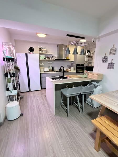 648 Punggol Central, 648 Punggol Central, 3 Bedrooms, 1,184 sqft, HDB Flat For Sale, by Kavin Kuah, 500160849 - Kitchen - PropertyGuru.com.sg