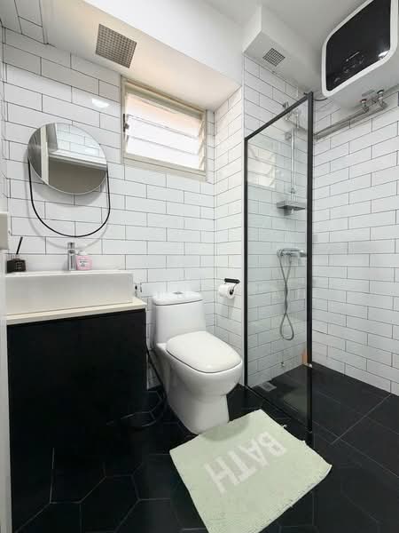 648 Punggol Central, 648 Punggol Central, Hougang / Punggol / Sengkang, 3 Bedrooms, 1,184 sqft, HDB Flat For Sale, by Kavin Kuah, 500160849 - Bathroom - PropertyGuru.com.sg