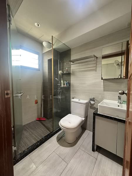 640 Woodlands Ring Road, 640 Woodlands Ring Road, 3 Bedrooms, 1,098 sqft, HDB Flat For Sale, by Kaleen Chuah, 500160850 - Bathroom - PropertyGuru.com.sg