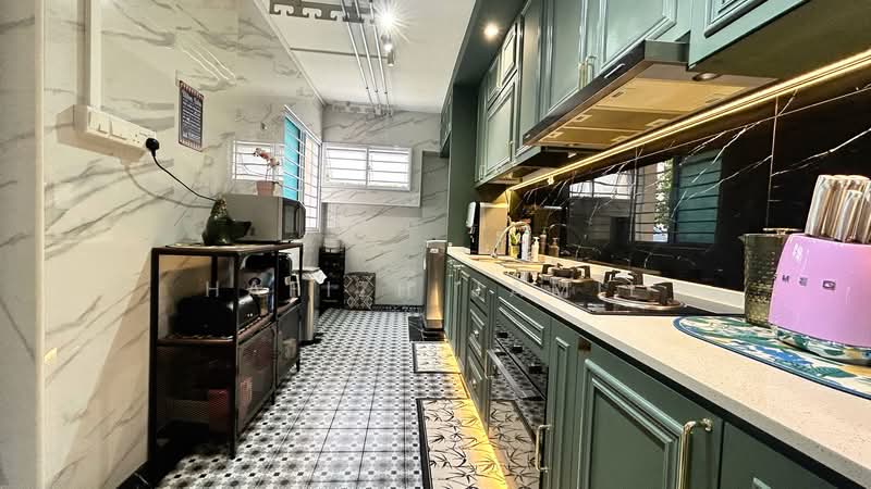 258A Compassvale Road, 258A Compassvale Road, 3 Bedrooms, 1,184 sqft, HDB Flat For Sale, by Hafizh Jamil, 500160854 - Kitchen - PropertyGuru.com.sg