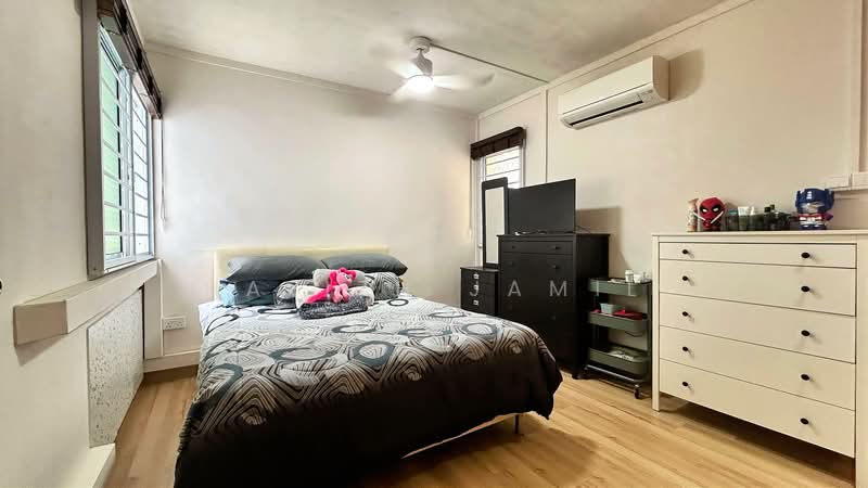 258A Compassvale Road, 258A Compassvale Road, 3 Bedrooms, 1,184 sqft, HDB Flat For Sale, by Hafizh Jamil, 500160854 - Master Bedroom - PropertyGuru.com.sg