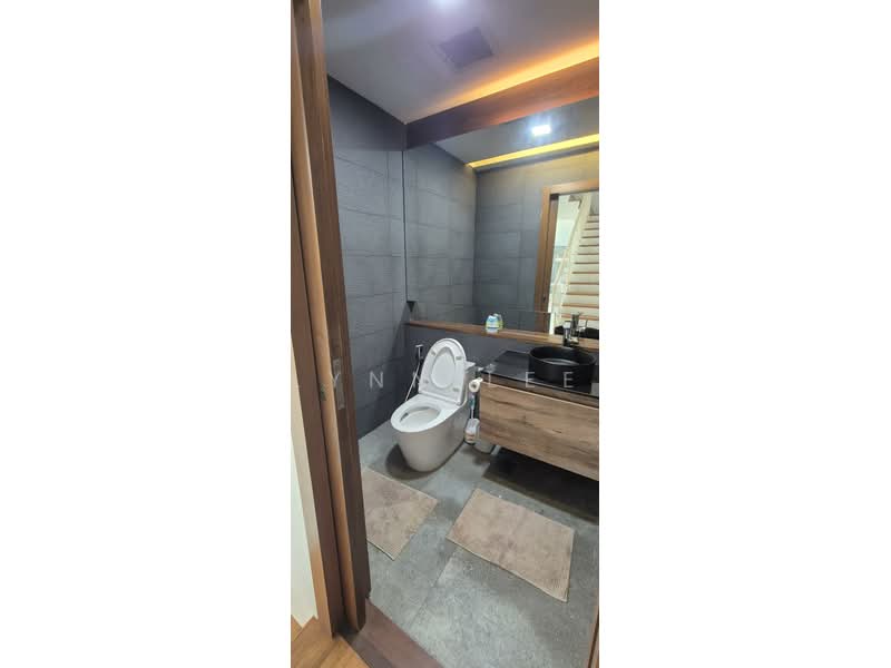 Century Woods, 20 Woodgrove View, Admiralty / Woodlands, 4 Bedrooms, 3,010 sqft, Terraced House For Sale, by Lynn Lee, 500160861 - Powder room - PropertyGuru.com.sg
