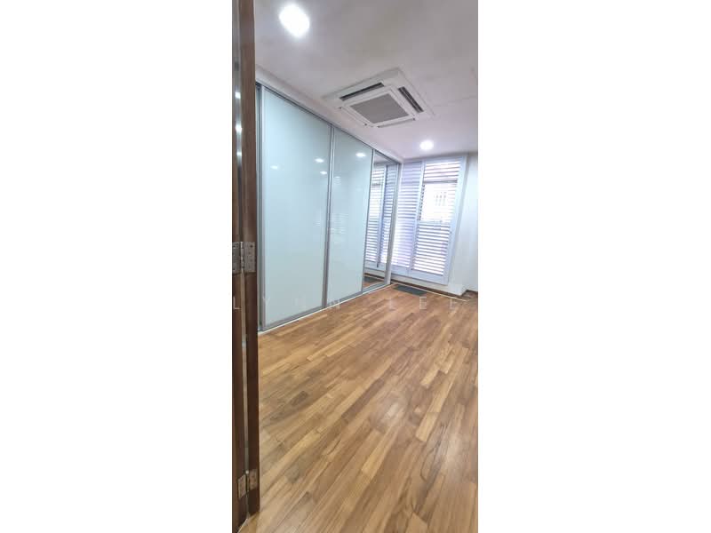 Century Woods, 20 Woodgrove View, Admiralty / Woodlands, 4 Bedrooms, 3,010 sqft, Terraced House For Sale, by Lynn Lee, 500160861 - Master Bedroom - PropertyGuru.com.sg
