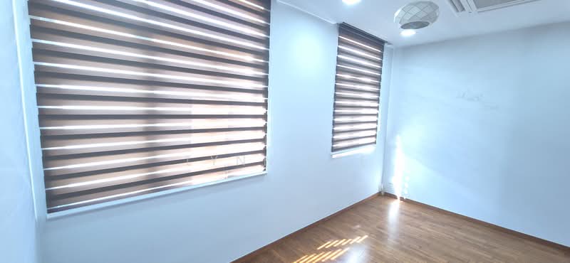 Century Woods, 20 Woodgrove View, Admiralty / Woodlands, 4 Bedrooms, 3,010 sqft, Terraced House For Sale, by Lynn Lee, 500160861 - Study or Guest room - PropertyGuru.com.sg