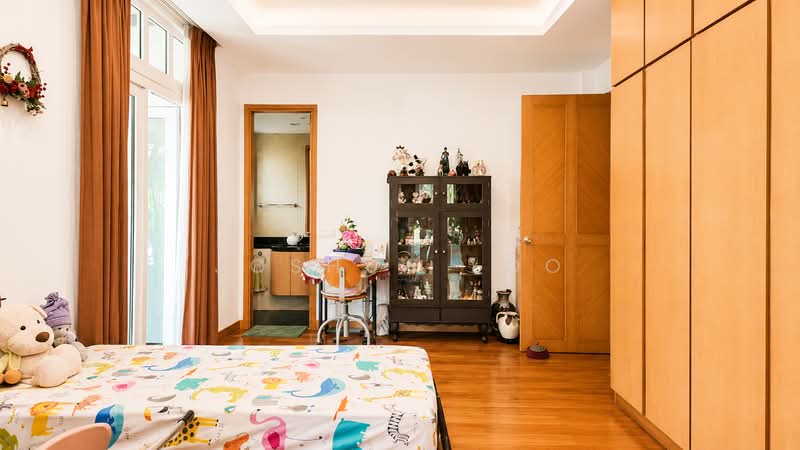 ⭐️⭐️LANDED7772@ Siglap Detached, Siglap, 5 Bedrooms, 4,900 sqft, Detached House For Sale, by Joshua Loo, 500160872 - Bedroom - PropertyGuru.com.sg