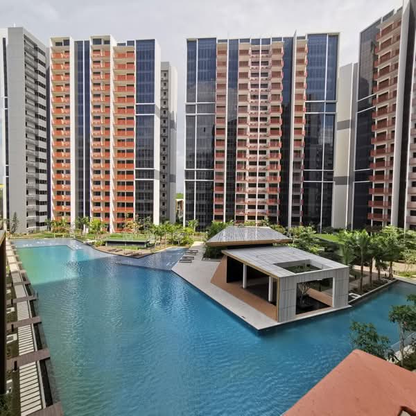 Riverfront Residences, 51 Hougang Avenue 7, 2 Bedrooms, 614 sqft, Condominium For Rent, by Mick Ho, 500160875 - Pool - PropertyGuru.com.sg