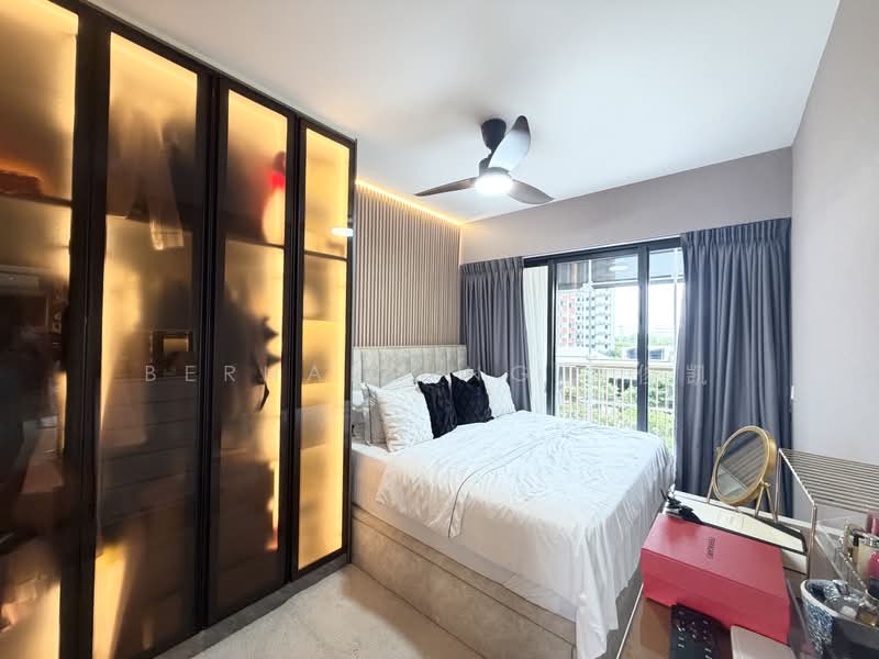 Riverfront Residences, 45 Hougang Avenue 7, 4 Bedrooms, 1,410 sqft, Condominium For Sale, by Bernard Ng 黄俊凯, 500160879 - Bedroom - PropertyGuru.com.sg