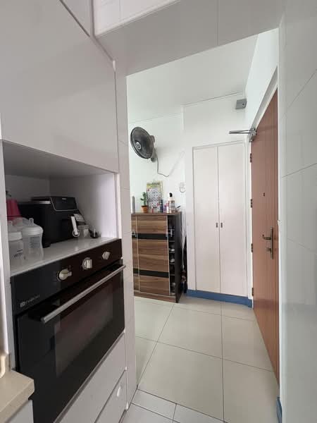414B Fernvale Link, 414B Fernvale Link, 2 Bedrooms, 732 sqft, HDB Flat For Sale, by Gina Hoon, 500160882 - Kitchen - PropertyGuru.com.sg