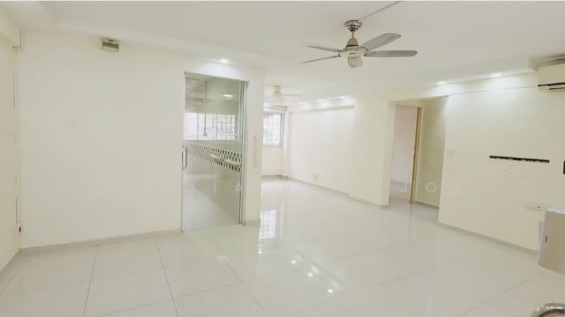 207 Serangoon Central, 207 Serangoon Central, 3 Bedrooms, 893 sqft, HDB Flat For Sale, by Loo Jia Bin (Jo), 500160907 - Living Room - PropertyGuru.com.sg