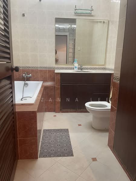 Clementi Park, 010101 Sunset Drive, 3 Bedrooms, 2,185 sqft, Condominium For Sale, by Suzanna Lee, 500160944 - Bathroom - PropertyGuru.com.sg