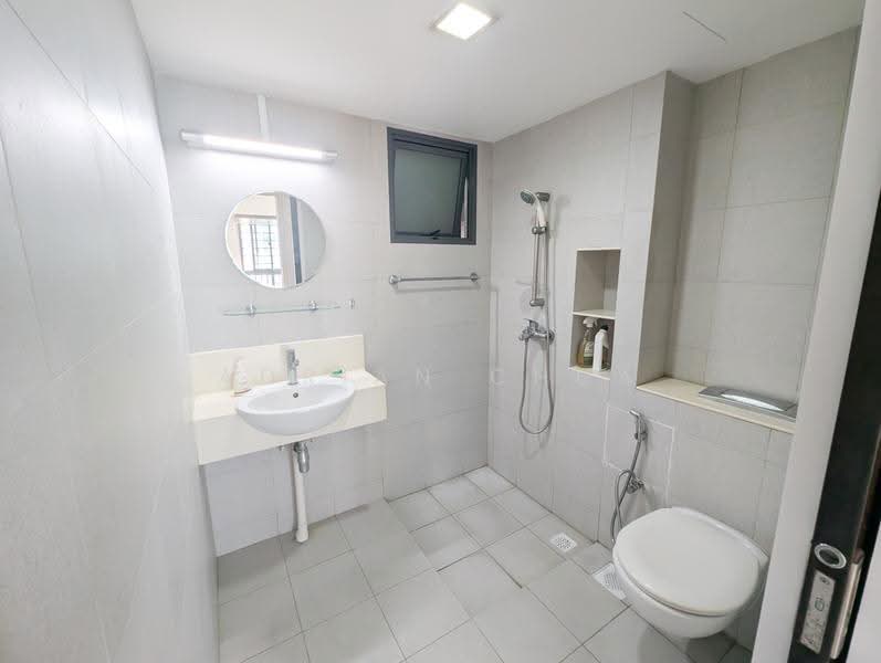 Pinnacle @ Duxton, 1 Cantonment Road, 3 Bedrooms, 1,001 sqft, HDB Flat For Sale, by Adrian Chua, 500160954 - Bathroom - PropertyGuru.com.sg