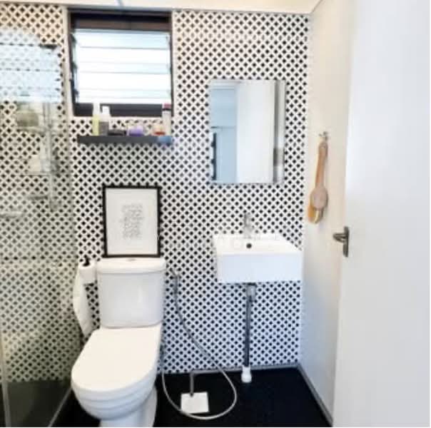 29 Ghim Moh Link, 29 Ghim Moh Link, 2 Bedrooms, 732 sqft, HDB Flat For Sale, by Shynna Neo, 500160960 - Bathroom - PropertyGuru.com.sg