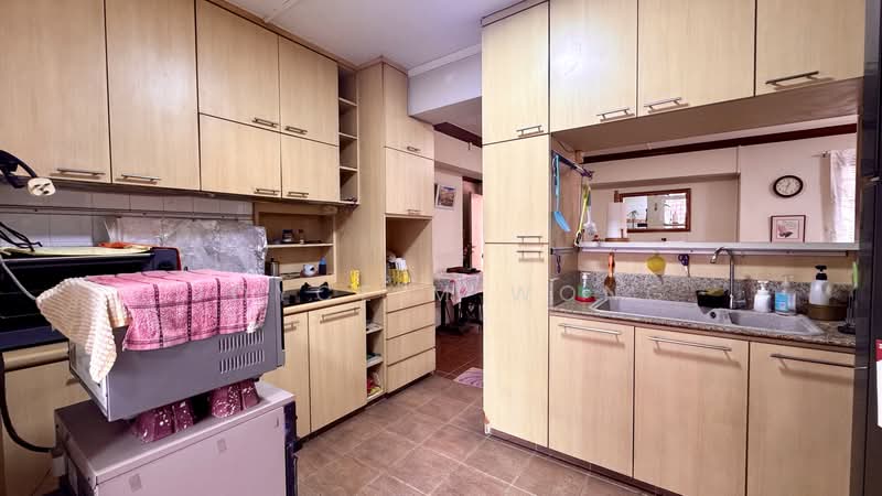 754 Pasir Ris Street 71, 754 Pasir Ris Street 71, 3 Bedrooms, 1,119 sqft, HDB Flat For Rent, by Joyce M Wong, 500160970 - Kitchen - PropertyGuru.com.sg