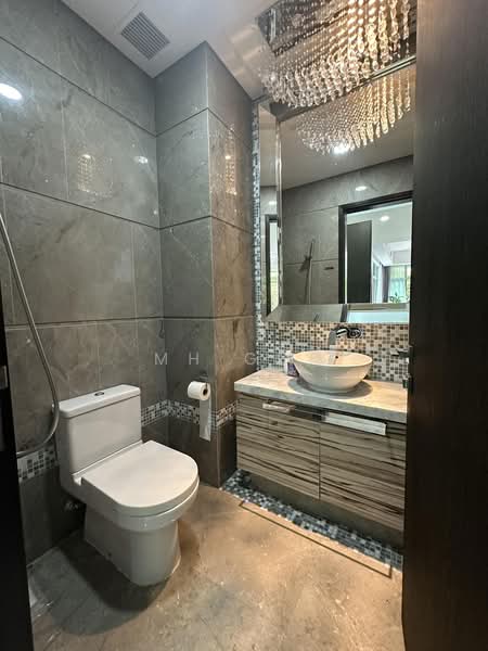 The Vision, 61 West Coast Crescent, 4 Bedrooms, 4,941 sqft, Cluster House For Rent, by MH Goh, 500160973 - 1st Floor Powder Room - PropertyGuru.com.sg
