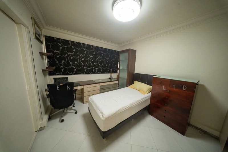 539 Ang Mo Kio Avenue 10, 539 Ang Mo Kio Avenue 10, 3 Bedrooms, 1,270 sqft, HDB Flat For Sale, by KENNETH CHUA, 500160988 - Bedroom - PropertyGuru.com.sg