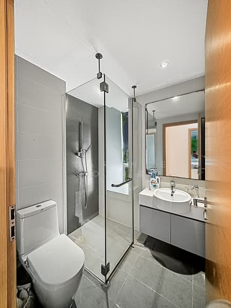 Livia, 71 Pasir Ris Grove, 3 Bedrooms, 1,410 sqft, Condominium For Sale, by Clarence Foo 符策铭, 500160992 - Bathroom - PropertyGuru.com.sg