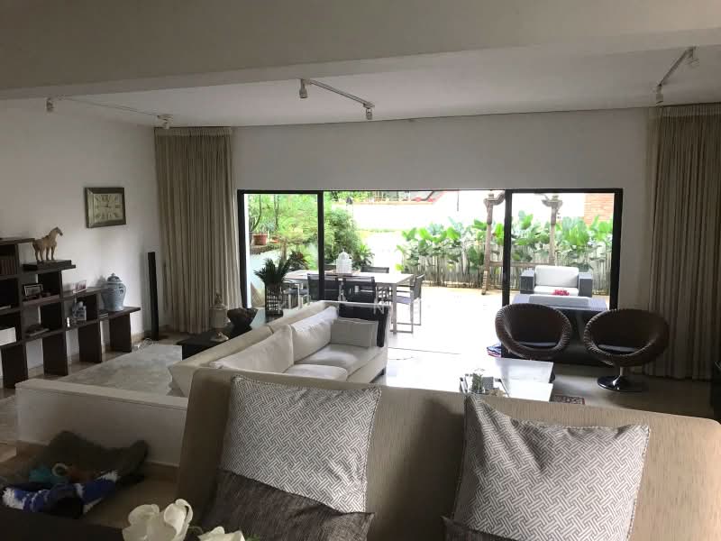 Villa Delle Rose, Taman Nakhoda, 4 Bedrooms, 3,337 sqft, Condominium For Sale, by KC Ng, 500160994 - Living Room - PropertyGuru.com.sg