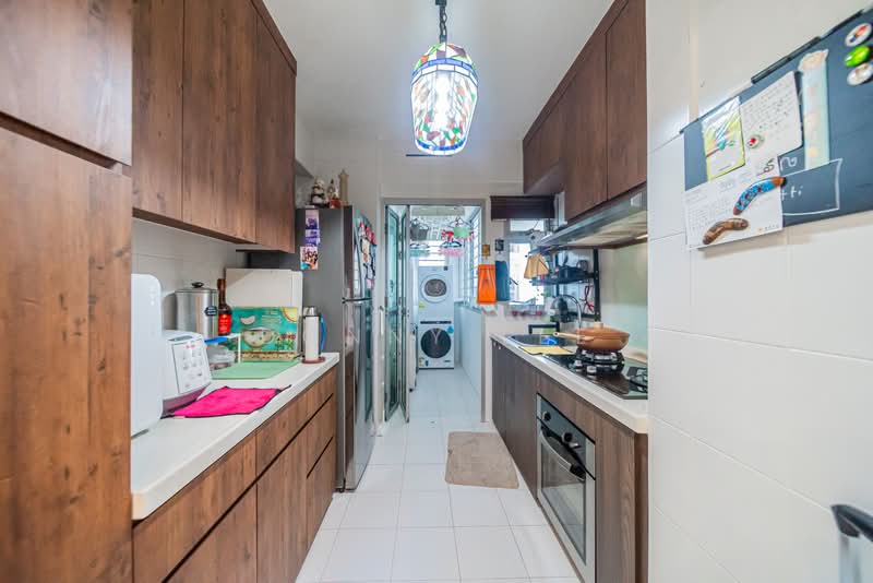 614A Edgefield Plains, 614A Edgefield Plains, 3 Bedrooms, 1,033 sqft, HDB Flat For Sale, by Donny Lee, 500160995 - Kitchen - PropertyGuru.com.sg