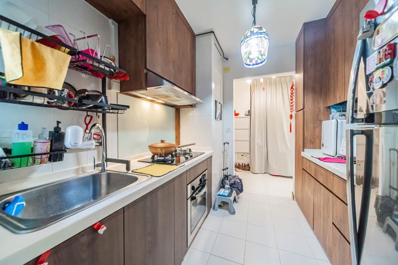 614A Edgefield Plains, 614A Edgefield Plains, 3 Bedrooms, 1,033 sqft, HDB Flat For Sale, by Donny Lee, 500160995 - Kitchen - PropertyGuru.com.sg
