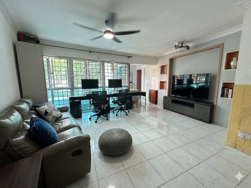468B Admiralty Drive, 468B Admiralty Drive, 4 Bedrooms, 1,270 sqft, HDB Flat For Sale, by Lyn Seow, 500161000 - Living Room - PropertyGuru.com.sg
