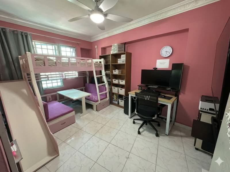468B Admiralty Drive, 468B Admiralty Drive, 4 Bedrooms, 1,270 sqft, HDB Flat For Sale, by Lyn Seow, 500161000 - Bedroom - PropertyGuru.com.sg