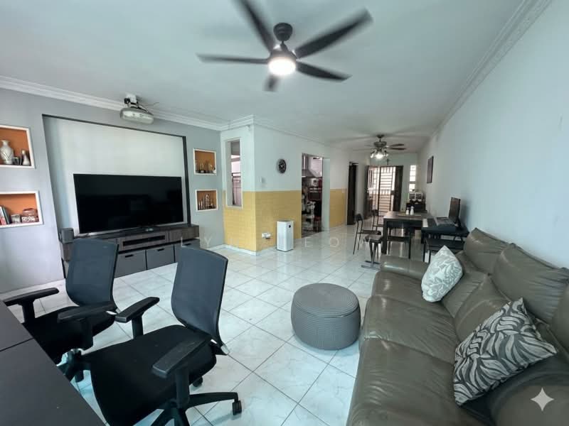 468B Admiralty Drive, 468B Admiralty Drive, 4 Bedrooms, 1,270 sqft, HDB Flat For Sale, by Lyn Seow, 500161000 - Living Room - PropertyGuru.com.sg