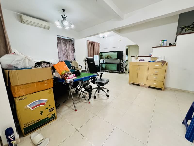 Jalan Elok, Jalan Elok, 4 Bedrooms, 4,481 sqft, Corner Terrace For Sale, by Shaik Raheem, 500161002 - Living Room - PropertyGuru.com.sg