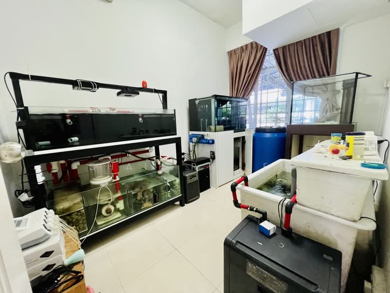 Jalan Elok, Jalan Elok, 4 Bedrooms, 4,481 sqft, Corner Terrace For Sale, by Shaik Raheem, 500161002 - Interior - PropertyGuru.com.sg