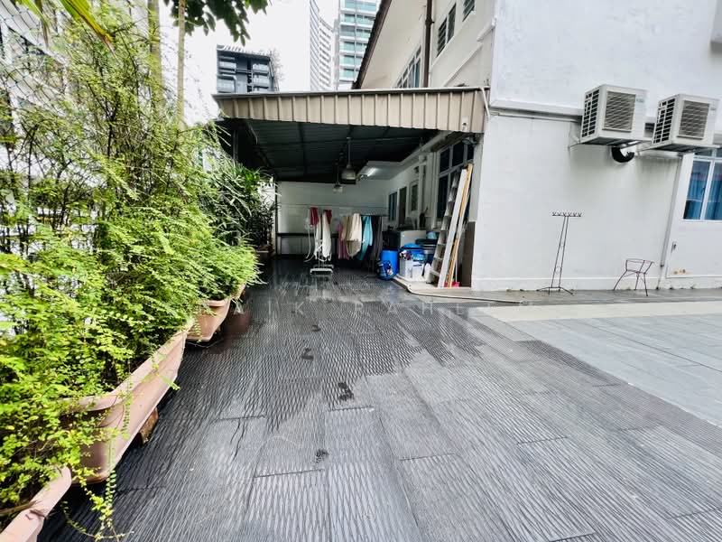 Jalan Elok, Jalan Elok, 4 Bedrooms, 4,481 sqft, Corner Terrace For Sale, by Shaik Raheem, 500161002 - Exterior - PropertyGuru.com.sg