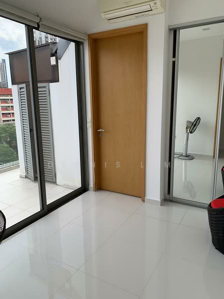 Jool Suites, 2 Sing Joo Walk, 1 Bedroom, 700 sqft, Apartment For Sale, by Dennis Lim, 500161004 - Balcony - PropertyGuru.com.sg