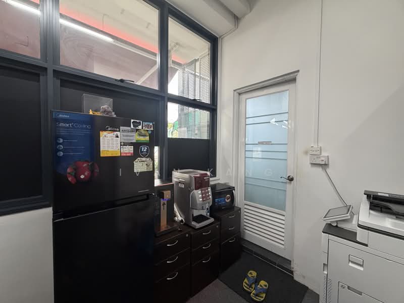 Midview City, 26 Sin Ming Lane, 1,496 sqft, Light Industrial (B1) For Rent, by Ivan Kang, 500161028 - Interior - CommercialGuru.com.sg
