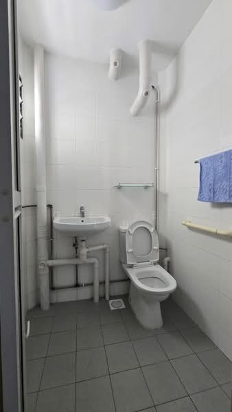 219 Yishun Street 21, 219 Yishun Street 21, 2 Bedrooms, 721 sqft, HDB Flat For Rent, by Quek Pei Lin, 500161053 - PropertyGuru.com.sg