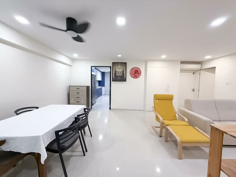 673C Jurong West Street 65, 673C Jurong West Street 65, 3 Bedrooms, 1,194 sqft, HDB Flat For Sale, by Algin Tan, 500161056 - Living Room - PropertyGuru.com.sg