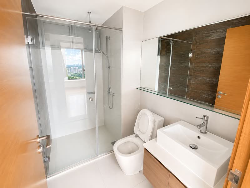 Centro Residences, 59 Ang Mo Kio Avenue 8, 4 Bedrooms, 1,281 sqft, Condominium For Sale, by CY TAN, 500161058 - Bathroom - PropertyGuru.com.sg
