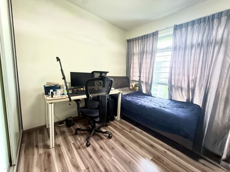211C Compassvale Lane, 211C Compassvale Lane, 3 Bedrooms, 1,023 sqft, HDB Flat For Sale, by Iris Ho, 500161064 - Bedroom - PropertyGuru.com.sg