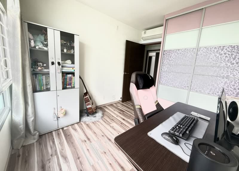 211C Compassvale Lane, 211C Compassvale Lane, 3 Bedrooms, 1,023 sqft, HDB Flat For Sale, by Iris Ho, 500161064 - Bedroom 2 - PropertyGuru.com.sg