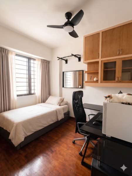 Pinevale, 2 Tampines Street 73, 3 Bedrooms, 1,291 sqft, Condominium For Sale, by George Yang, 500161068 - Bedroom - PropertyGuru.com.sg