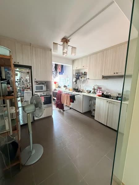 224 Bishan Street 23, 224 Bishan Street 23, 3 Bedrooms, 1,109 sqft, HDB Flat For Sale, by Yap Shu Hua, 500161093 - Kitchen - PropertyGuru.com.sg