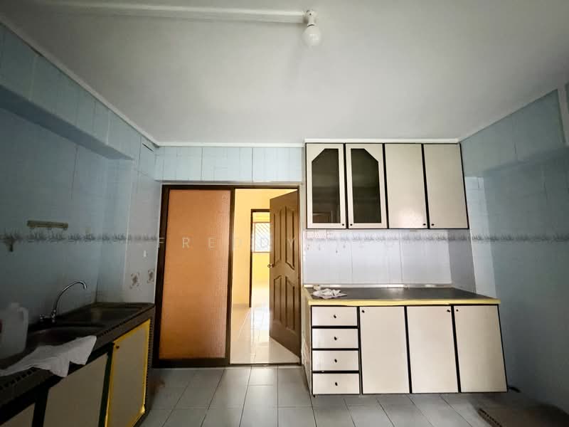 205 Bishan Street 23, 205 Bishan Street 23, 3 Bedrooms, 1,163 sqft, HDB Flat For Rent, by Freddy Teo, 500161095 - Kitchen - PropertyGuru.com.sg