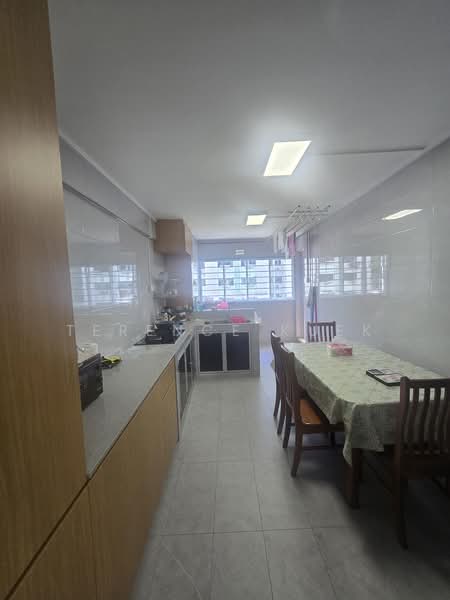 623 Ang Mo Kio Avenue 9, 623 Ang Mo Kio Avenue 9, 2 Bedrooms, 732 sqft, HDB Flat For Rent, by Terence Kuek, 500161096 - Kitchen - PropertyGuru.com.sg