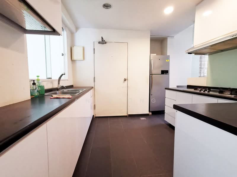 Sommerville Park, Sommerville Estate Road, 3 Bedrooms, 1,302 sqft, Condominium For Rent, by Andy Ong, 500161123 - Kitchen - PropertyGuru.com.sg
