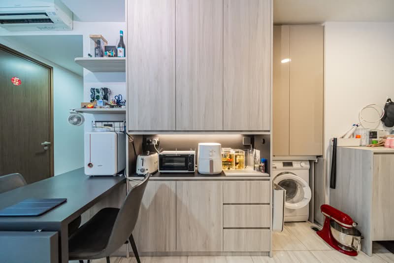Parc Esta, 822 Sims Avenue, 2 Bedrooms, 603 sqft, Condominium For Sale, by Kin ,, 500161138 - Kitchen - PropertyGuru.com.sg