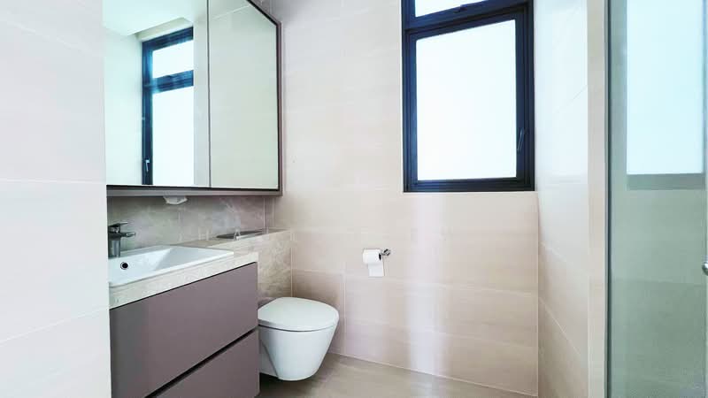Highline Residences, 7 Kim Tian Road, 2 Bedrooms, 667 sqft, Condominium For Rent, by Hailey Ewe, 500161144 - Common Bathroom - PropertyGuru.com.sg