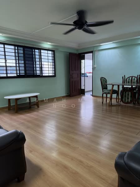 422 Tampines Street 41, 422 Tampines Street 41, 3 Bedrooms, 11,945 sqft, HDB Flat For Sale, by Asmah Mohd Noor, 500161151 - Living Room - PropertyGuru.com.sg