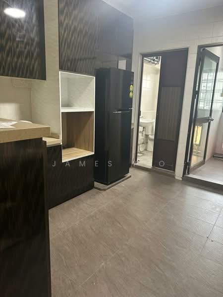 444 Choa Chu Kang Avenue 4, 444 Choa Chu Kang Avenue 4, Room Rental, 216 sqft, HDB Flat For Rent, by James Yeo, 500161158 - Kitchen - PropertyGuru.com.sg